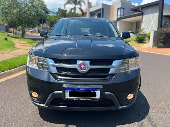 FIAT FREEMONT 2.4 EMOTION 16V GASOLINA 4P AUTOMÁTICO